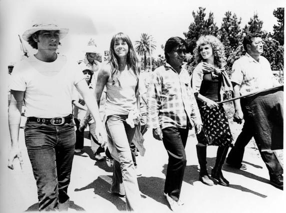 (3769) Cesar Chavez and Jane Fonda (3769) Cesar Chavez and Jane Fonda